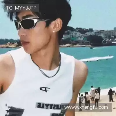 祁里舰